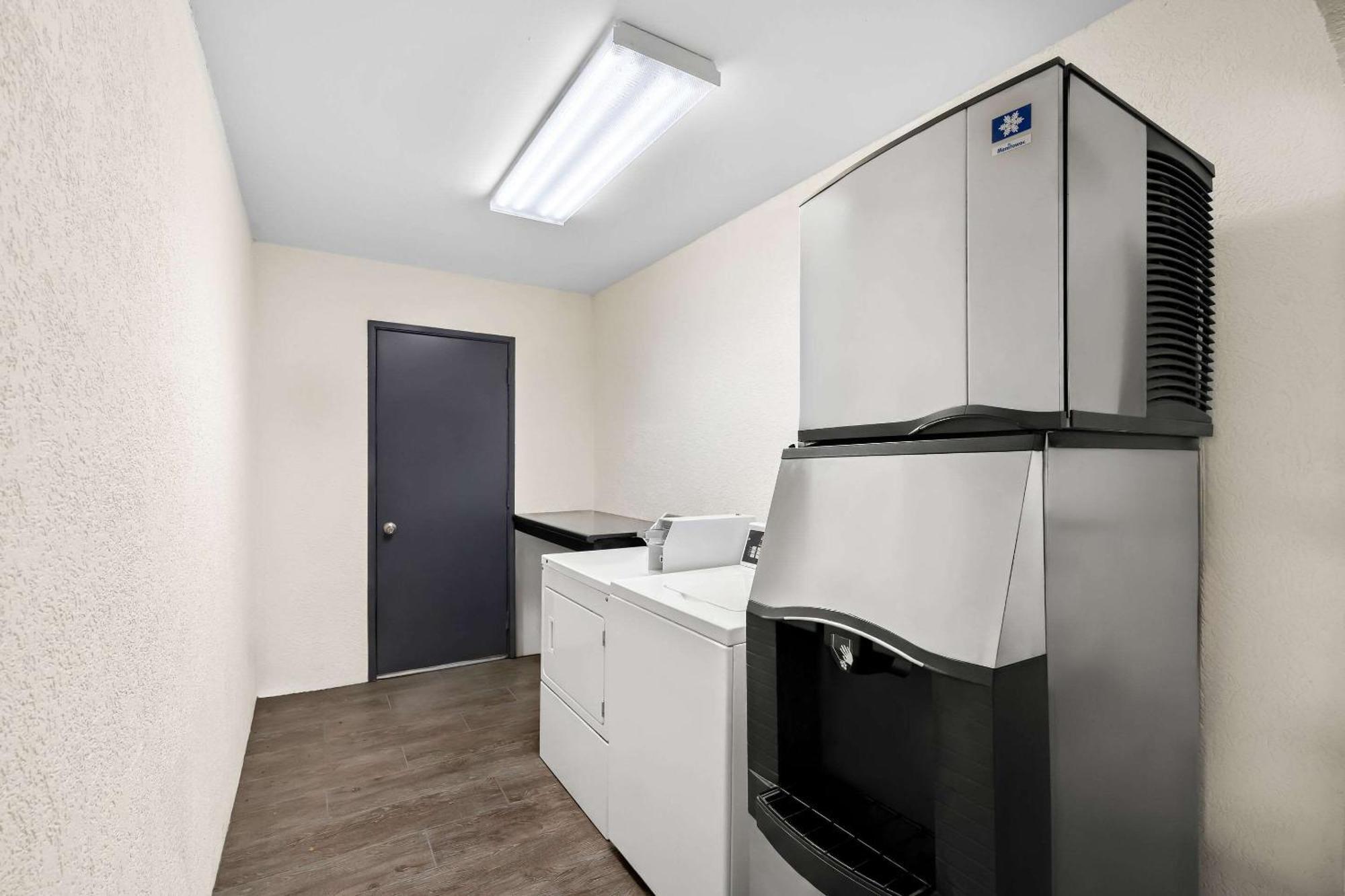 Quality Inn & Suites Monticello Kültér fotó